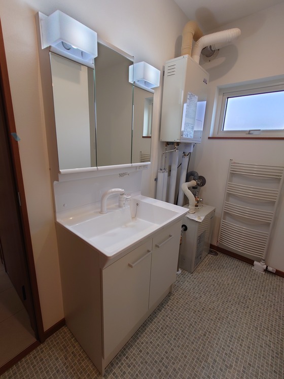 detached 鶴居南４丁目