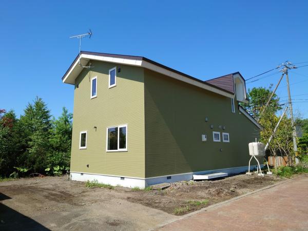 detached 鶴居南４丁目