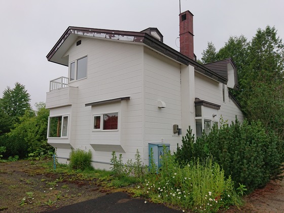 detached 鶴居南４丁目