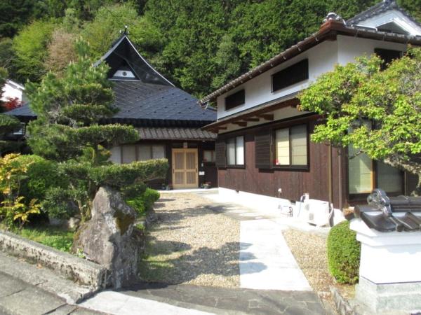 Cheap house in Hyogo Ken, Japan.