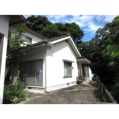 detached この地域の土地参考価格
大分県別府市亀川四の湯町23番9号