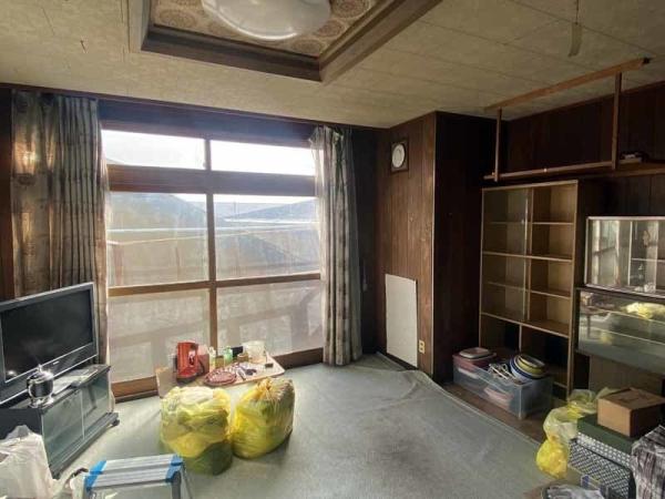 detached 三石港町