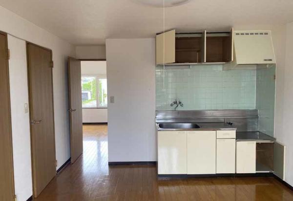 apartment 静内末広町