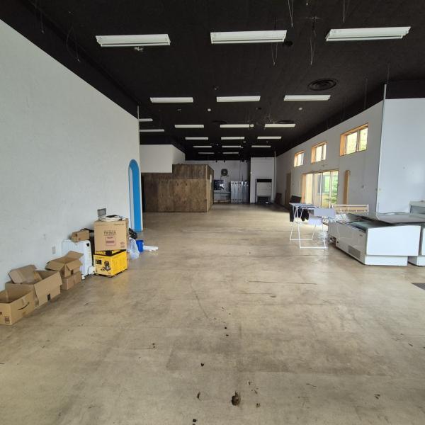 commercial 厳原町久田