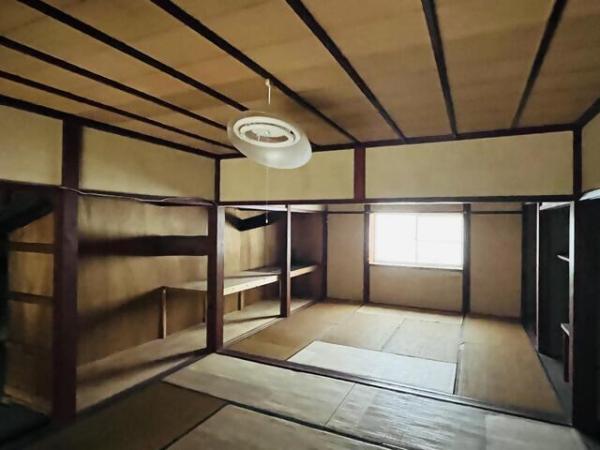 detached 本江