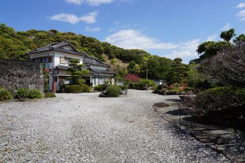 detached 牛深