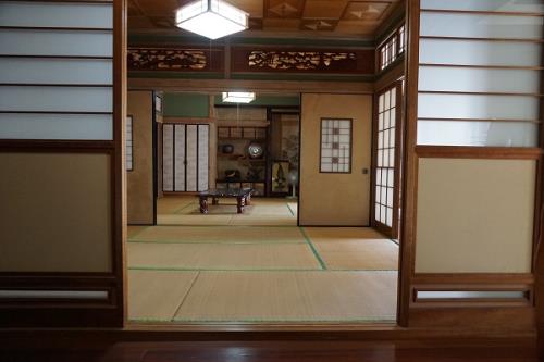 detached 牛深