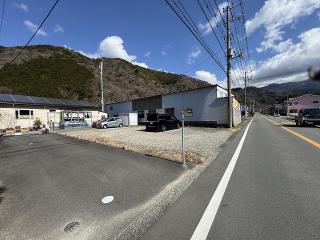  戸田（県道沿い）