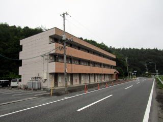 apartment 三隅町向野田1-6