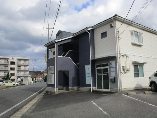 apartment 三隅町三隅