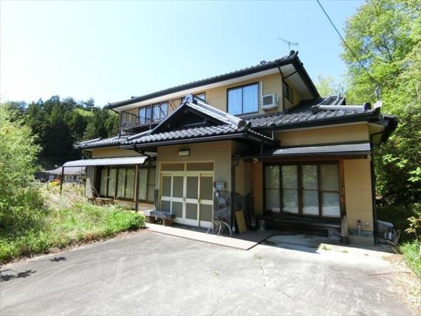 Cheap house in Fukushima Ken, Japan.