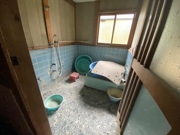 detached 与謝野町字岩滝852-1、844番地