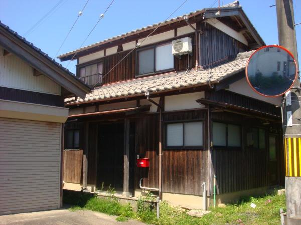 Cheap house in Kyoto Fu, Japan.