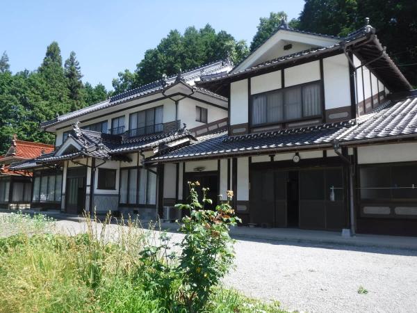 detached 三次市甲奴町本郷
マップを見る