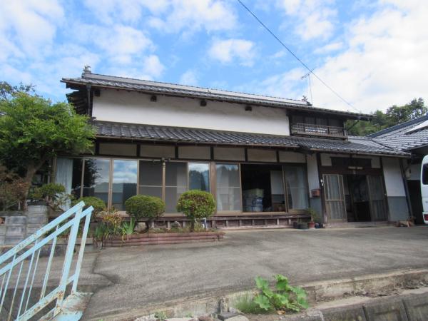 Cheap house in Hiroshima Ken, Japan.