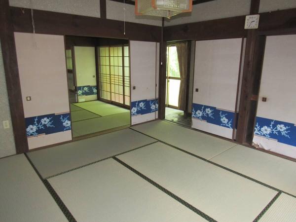 detached 庄原市比和町森脇
マップを見る