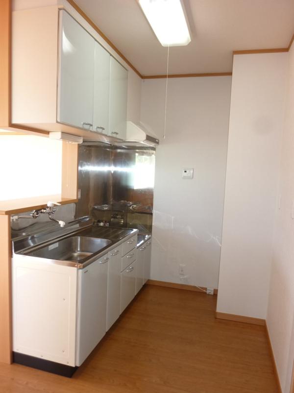 apartment 墨名（潮見台ガーデンコート１）