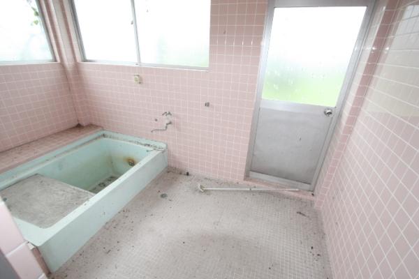 detached 湯山大字覚井