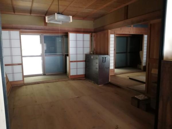detached 美濃市神洞