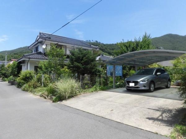 detached 〒389-0692　長野県埴科郡坂城町坂城10050