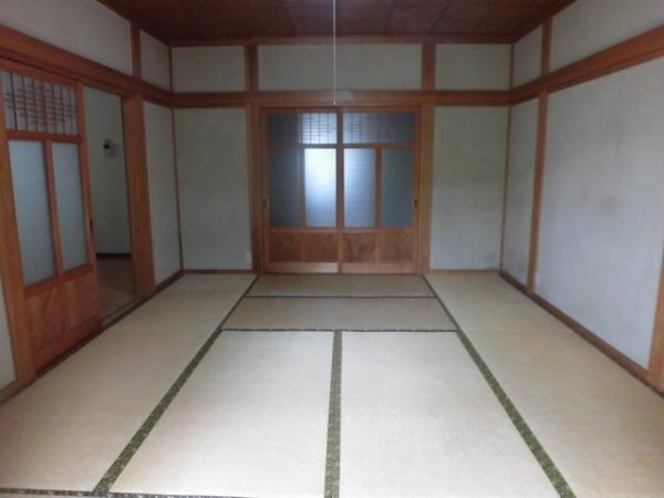 detached 〒389-0692　長野県埴科郡坂城町坂城10050