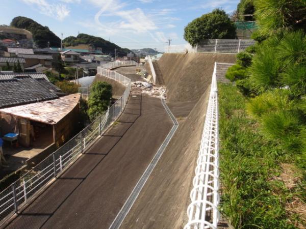 黒髪町