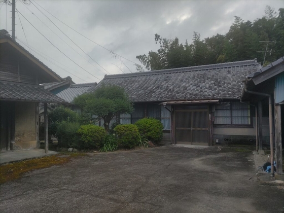 detached 大字伊左生
