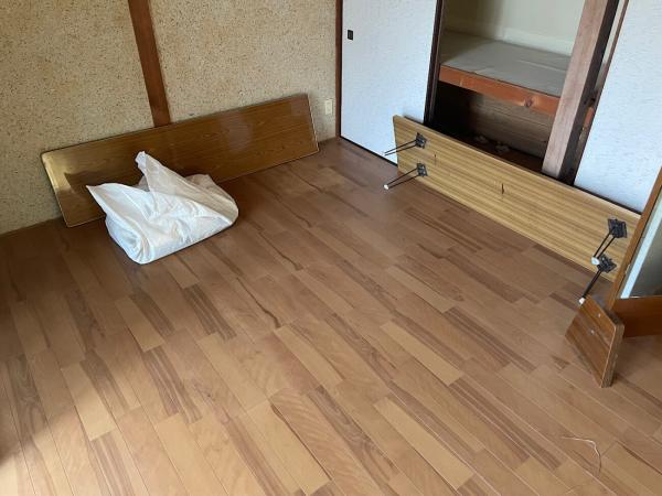 detached 大字地家室