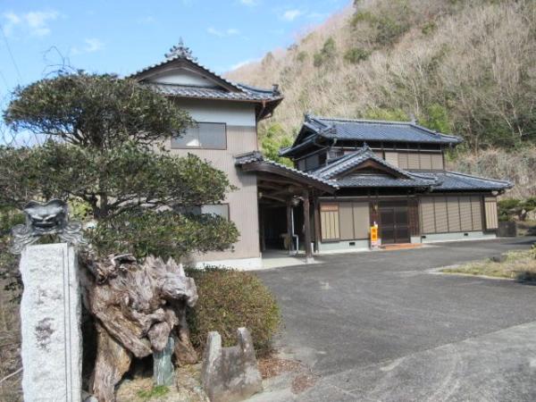 detached 徳島県美馬市脇町字西赤谷