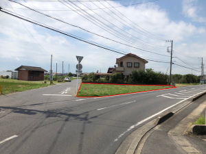  小見川字亥川頭前