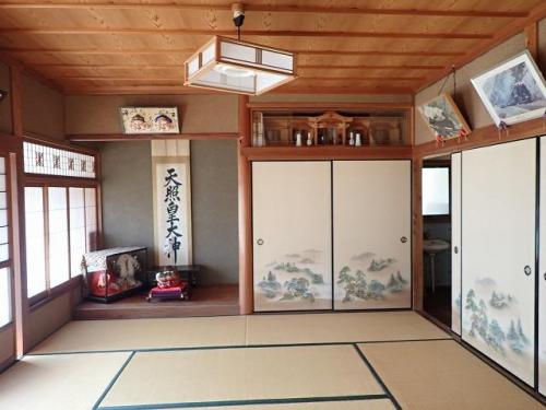 detached 岡山県新見市哲多町本郷 周辺情報を調べる