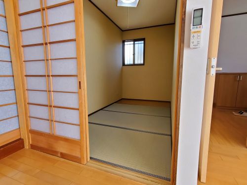 detached 薄根町