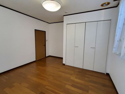 detached 薄根町