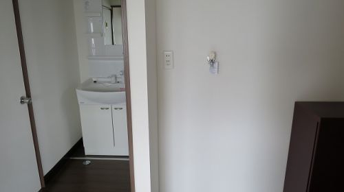 apartment 上原町