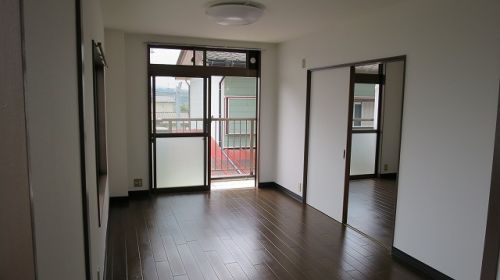 apartment 上原町