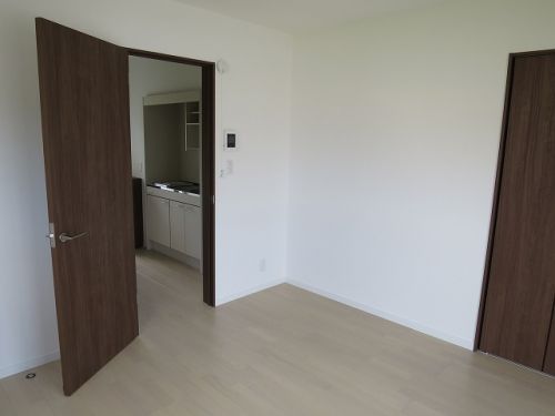 apartment 谷地