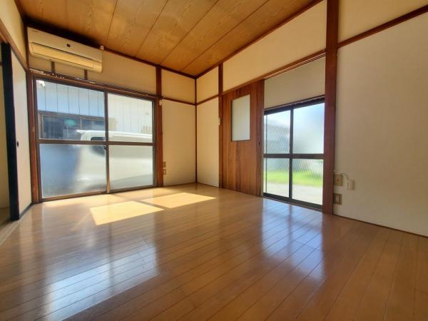 apartment 上原町