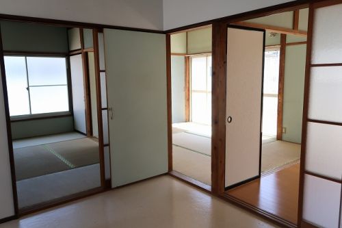 detached 戸鹿野町