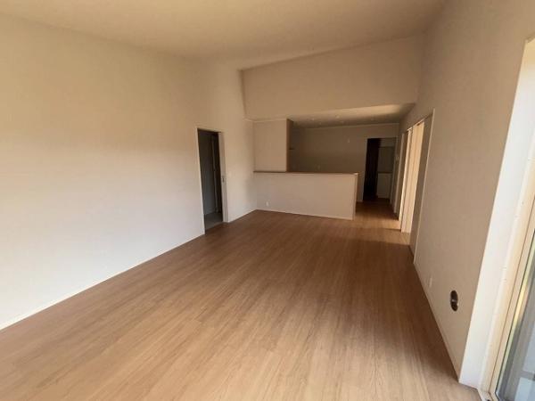 detached 戸鹿野町