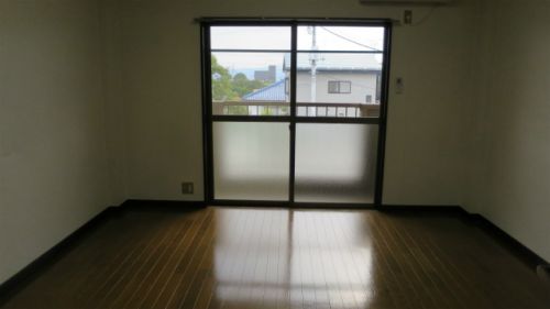 apartment 横塚町