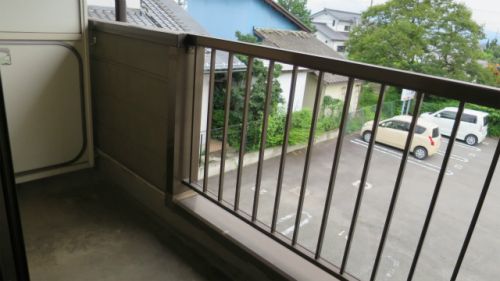 apartment 横塚町