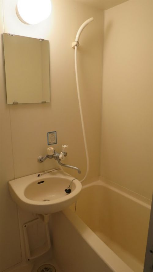 apartment 横塚町