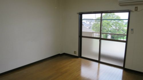 apartment 横塚町