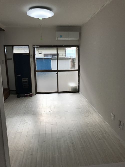 apartment 井土上町