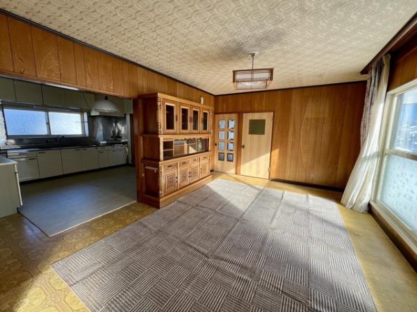 detached 芦別市本町１１４８番地の７７
【位置