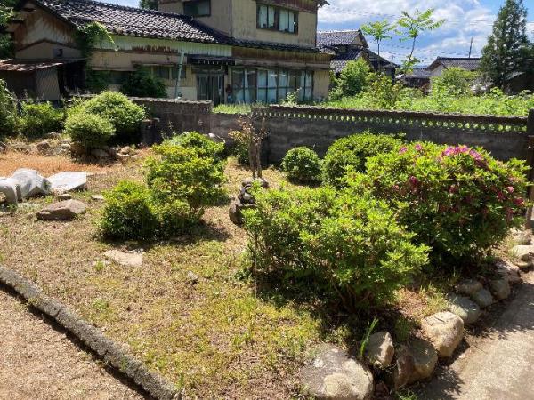 detached 住所： 〒 925-0012 千路町