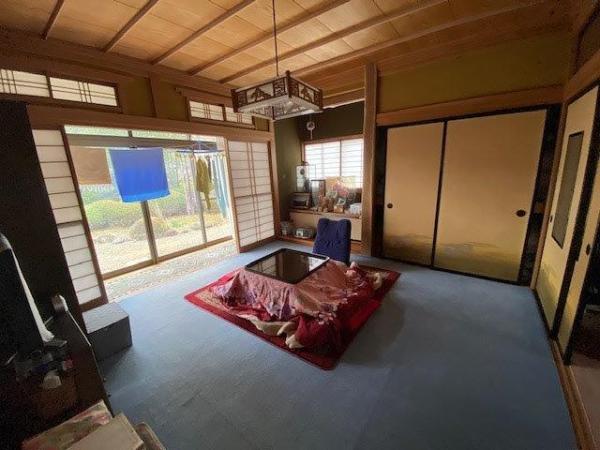 detached 諏訪市大字中洲神宮寺