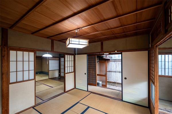 detached 小山下総町