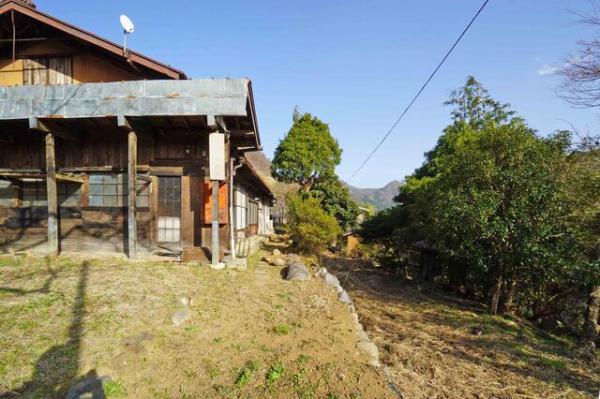 detached 山梨県大月市初狩町中初狩 地図を見る