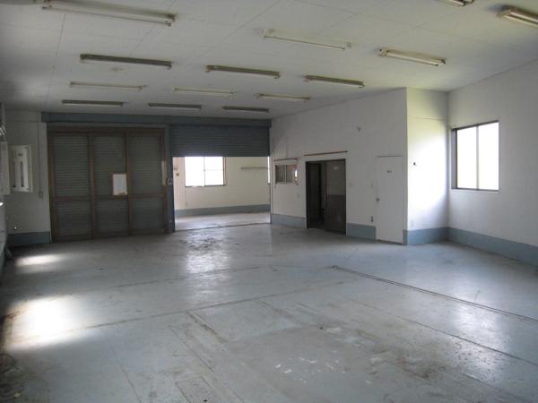 commercial 弐分方町